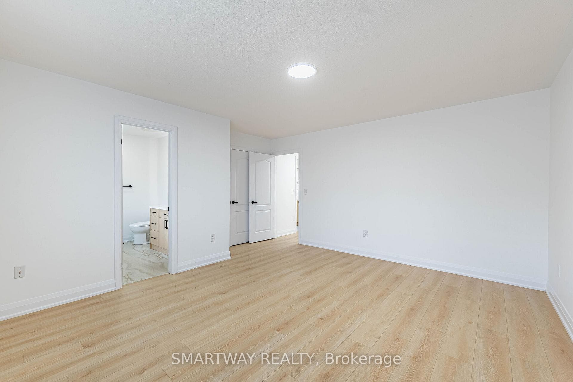 38 Lockburn Crescent photo 23