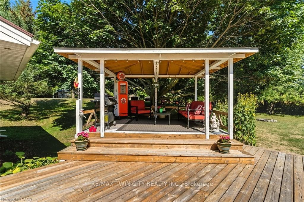 394 Bishopsgate Road photo 21