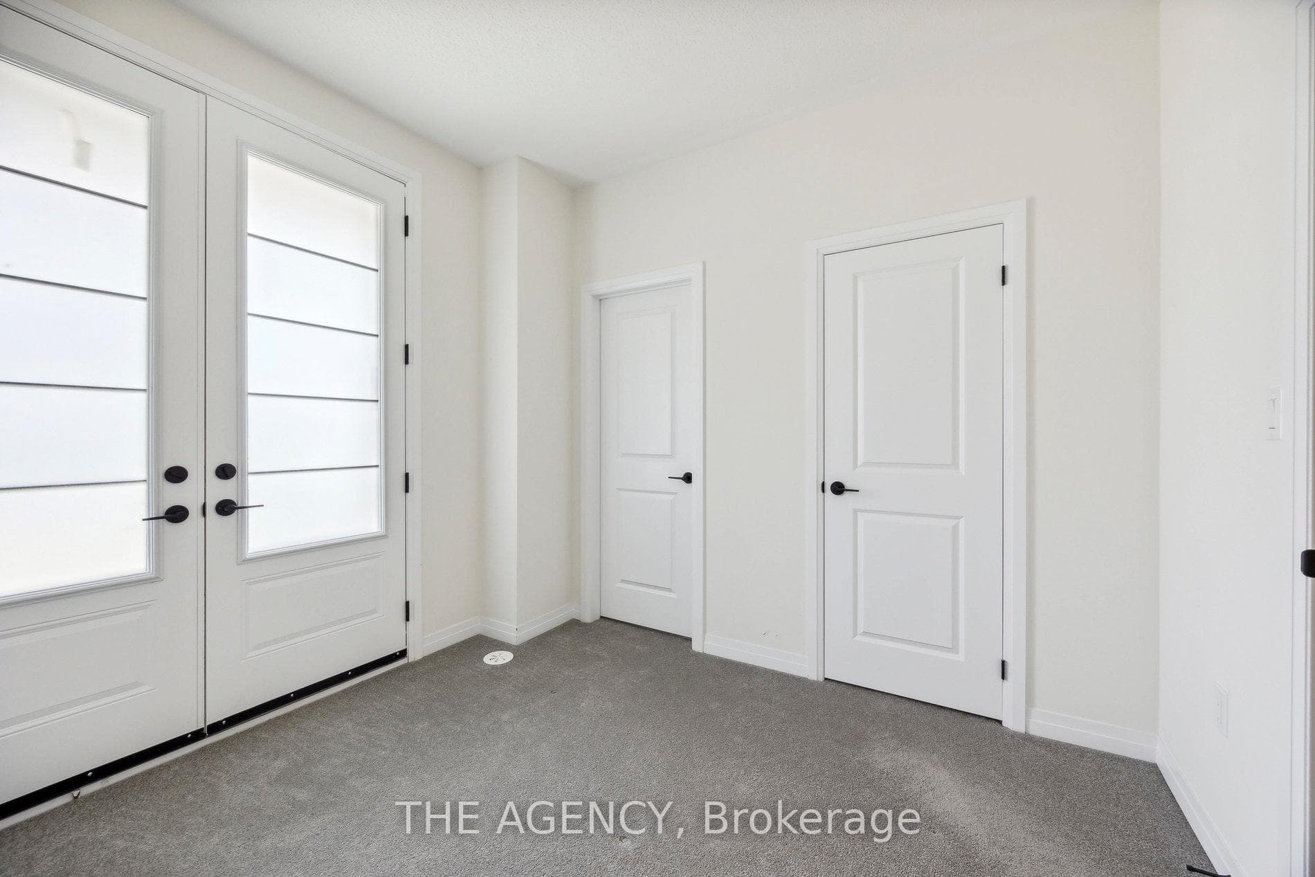 167 De La Roche Drive photo 3