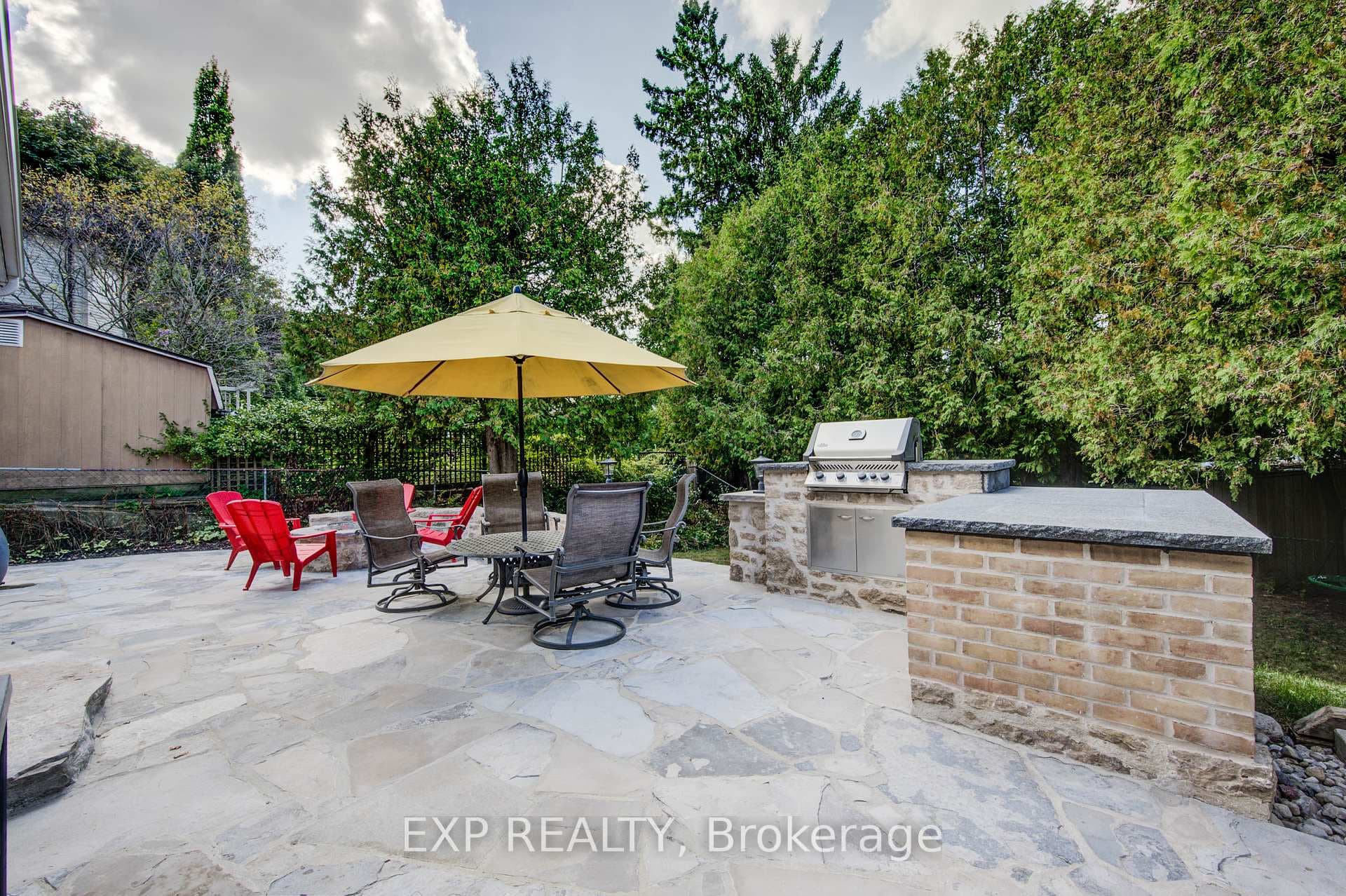24 Bennett Avenue photo 30