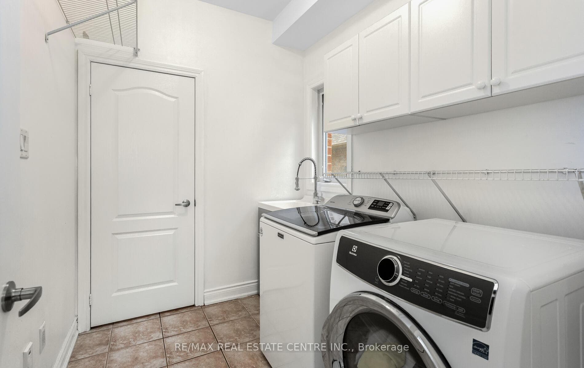 26 Saint Hubert Drive photo 17