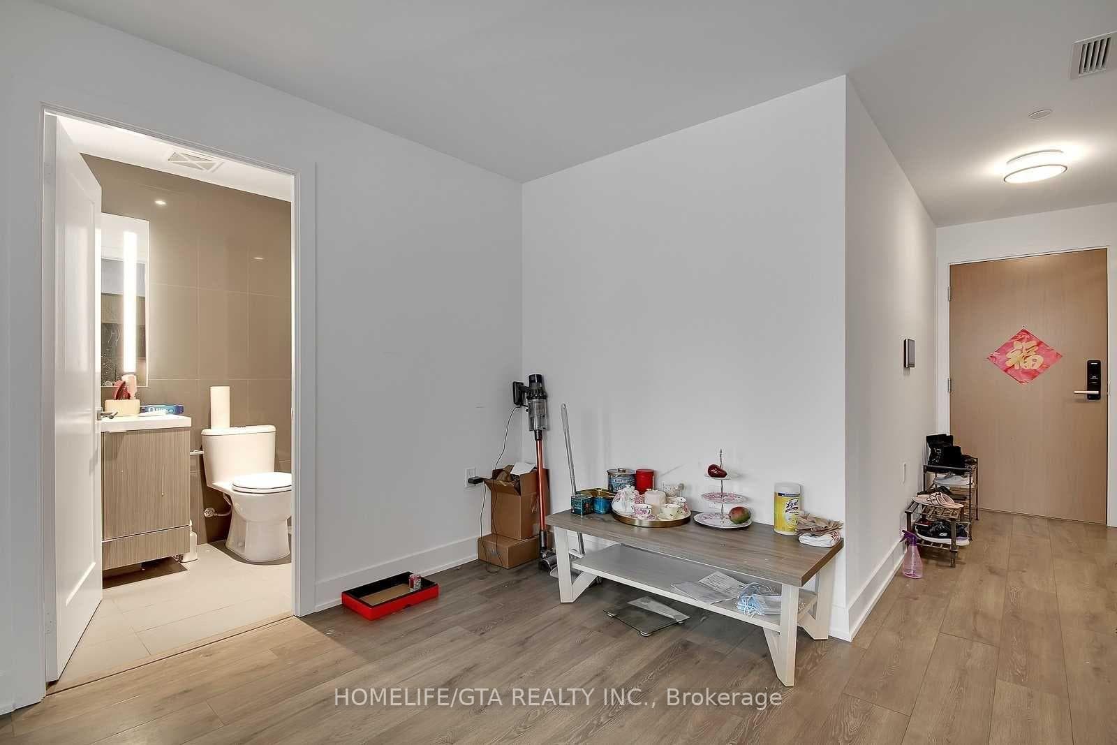 575 Bloor Street Unit 511 photo 12