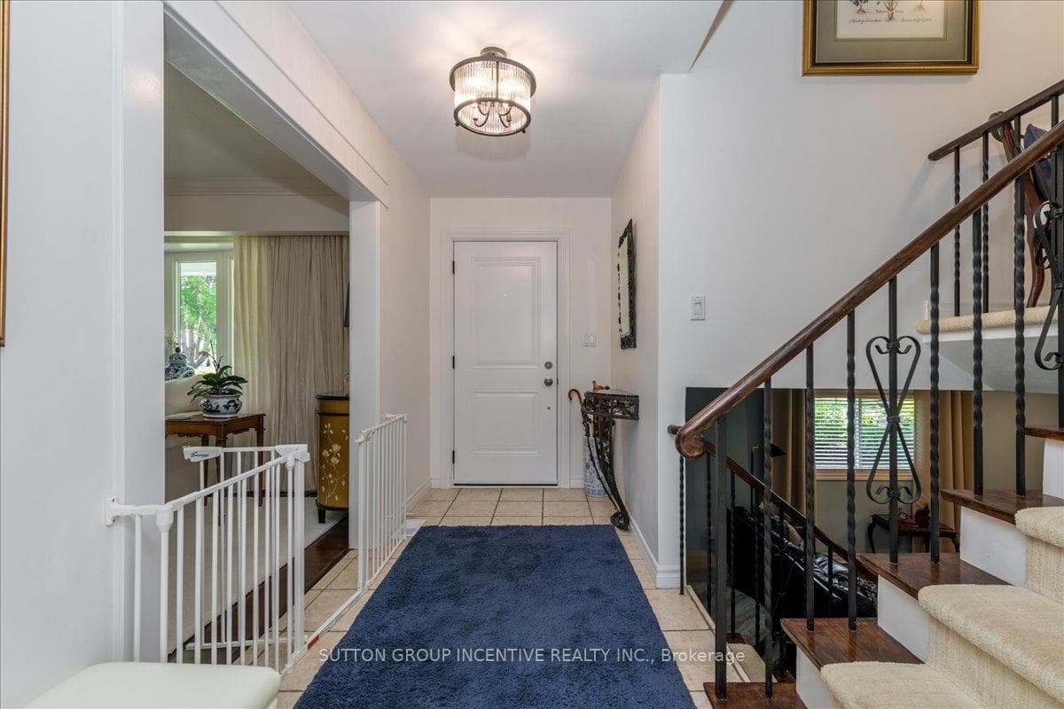 125 Gerald Avenue photo 4