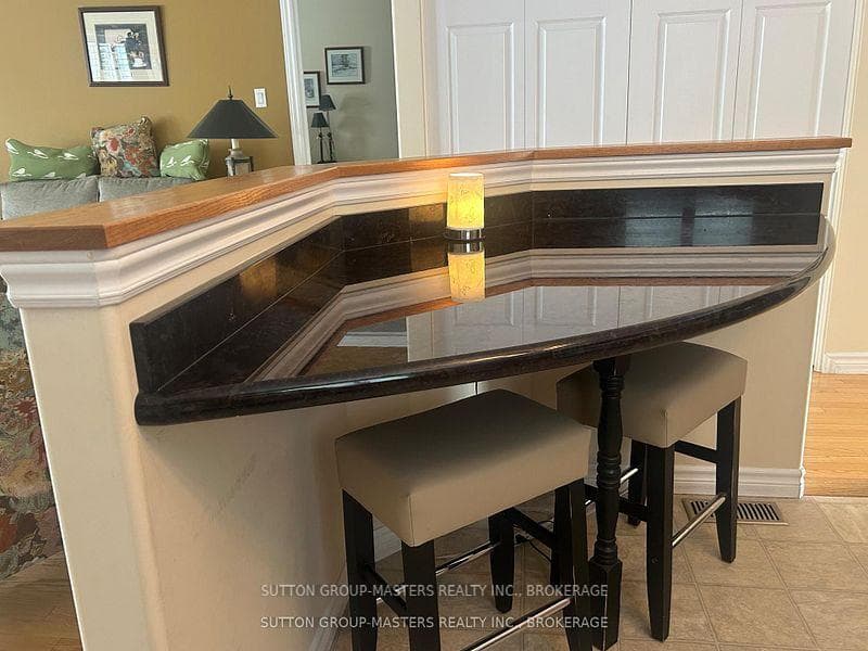 426 GRANDTRUNK Avenue photo 7