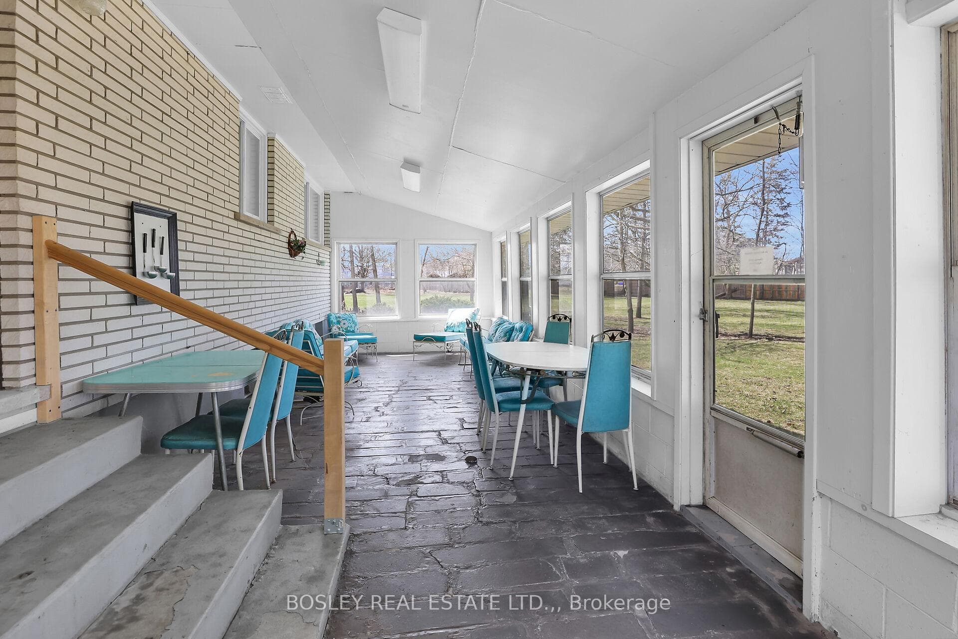 1320 Niagara Stone Road photo 8