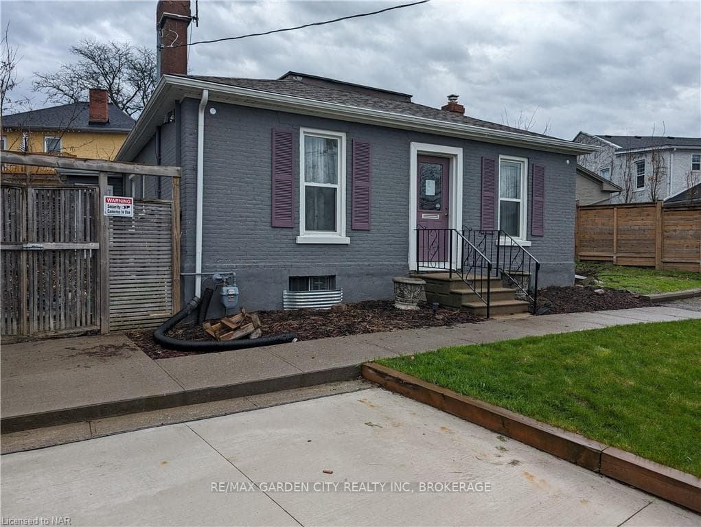28 Lake Street photo 1