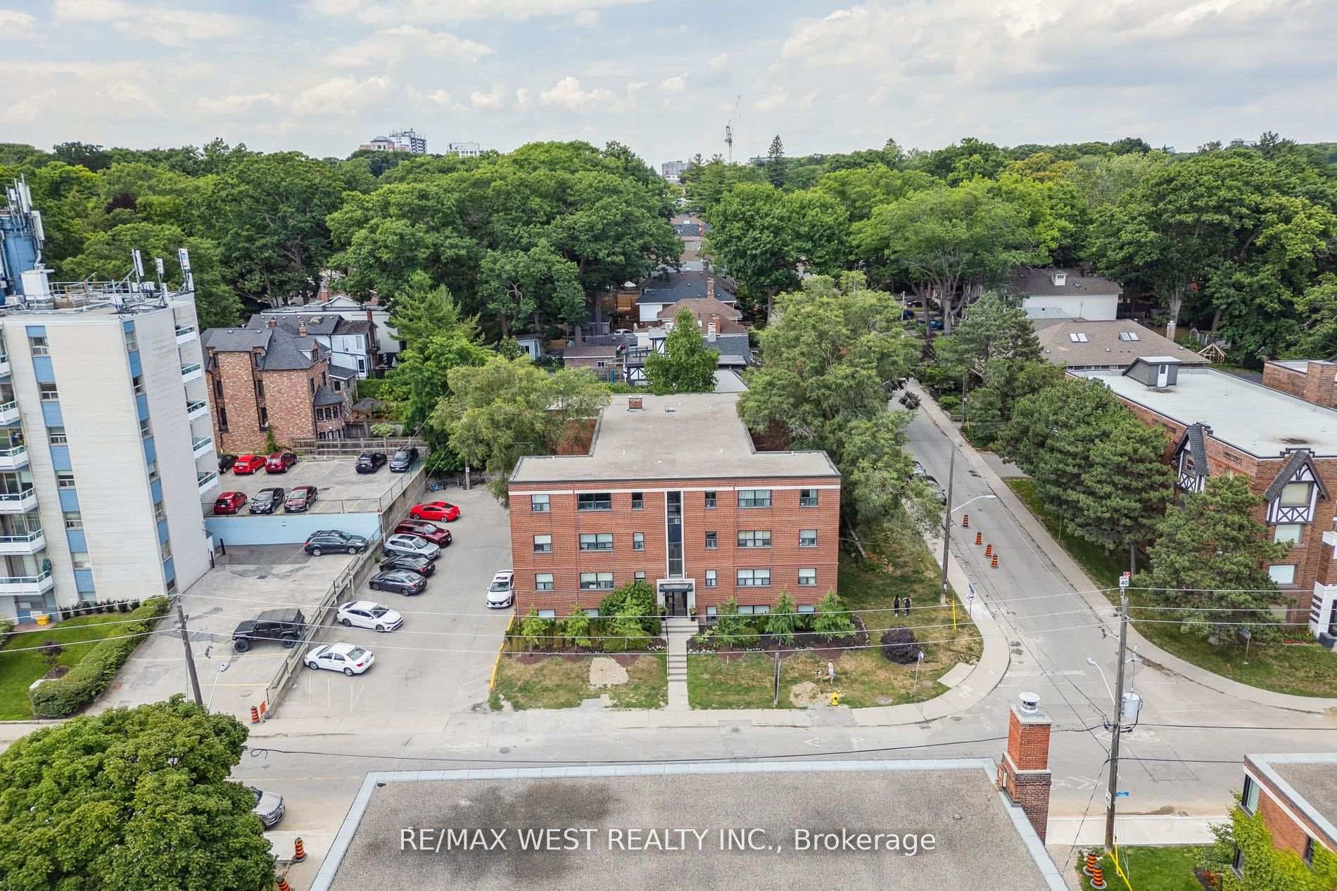3017 Queen Street Unit B10 photo 14