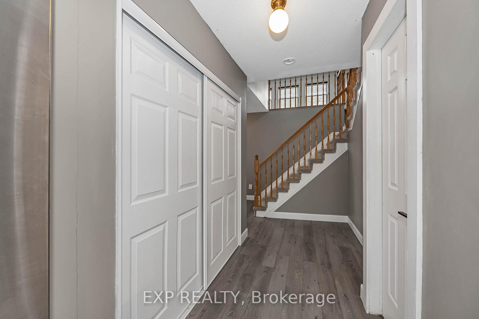 1797 Belval Crescent photo 14
