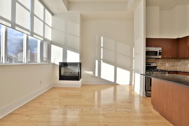 437 Roncesvalles Avenue Unit 404 photo 12