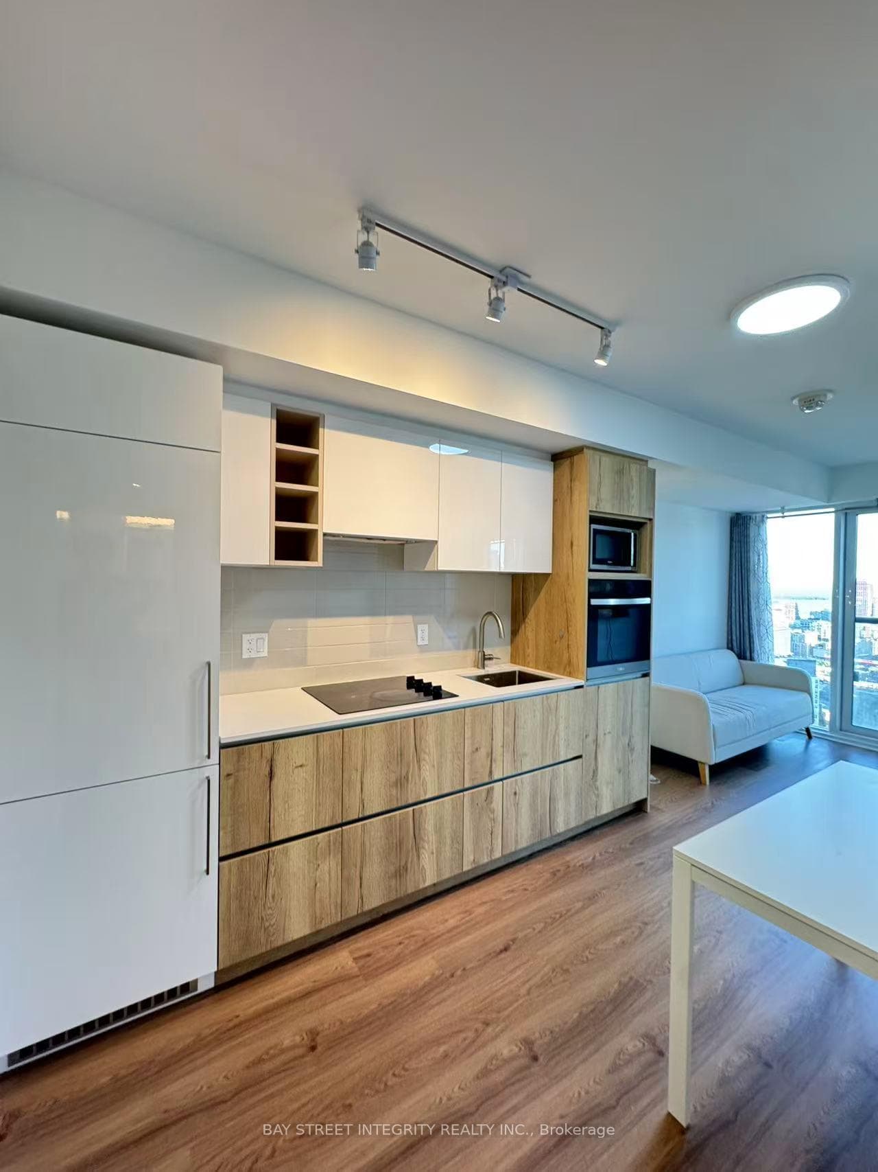 319 Jarvis Street Unit 3801 photo 8