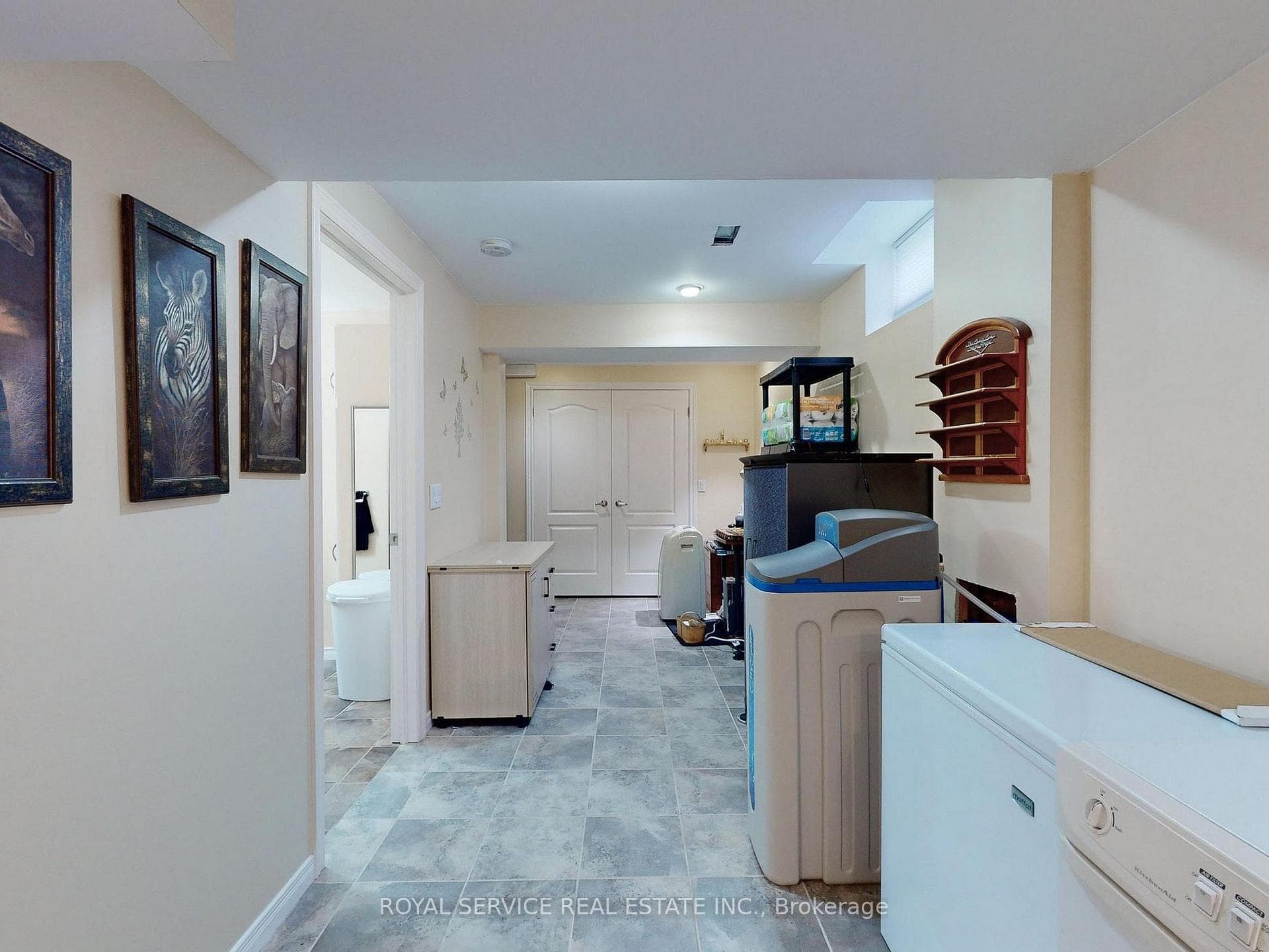 637 Prince Of Wales Drive photo 22