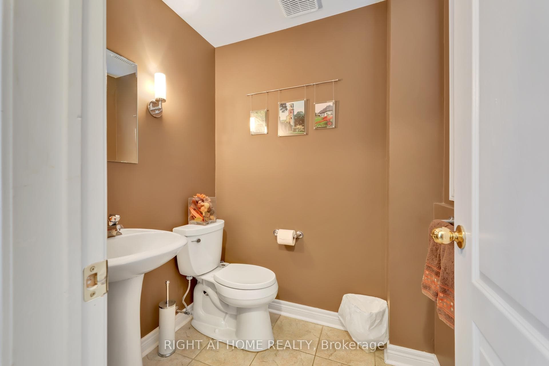 105 Huntingfield Street photo 20