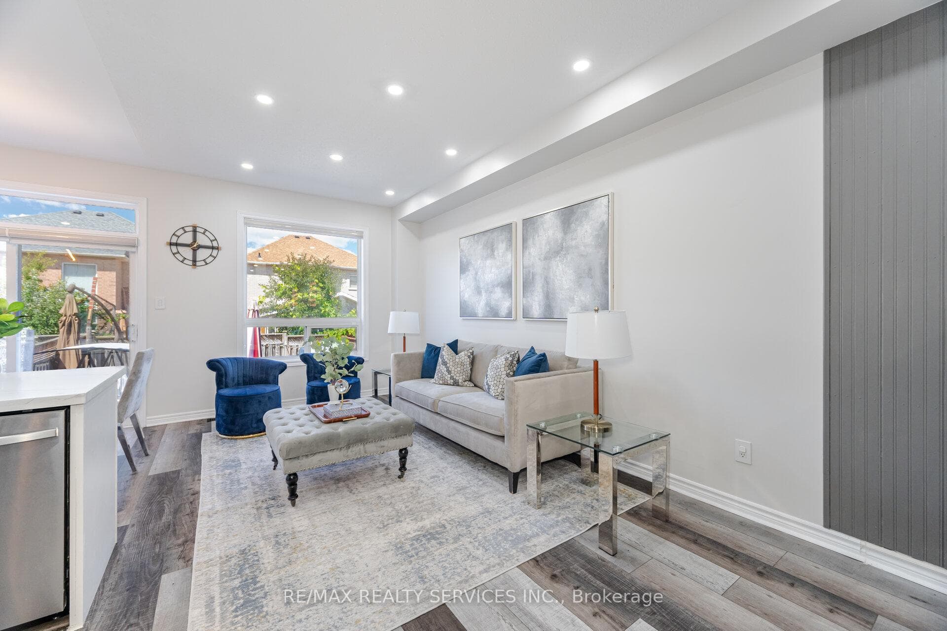 10 Martree Crescent photo 8