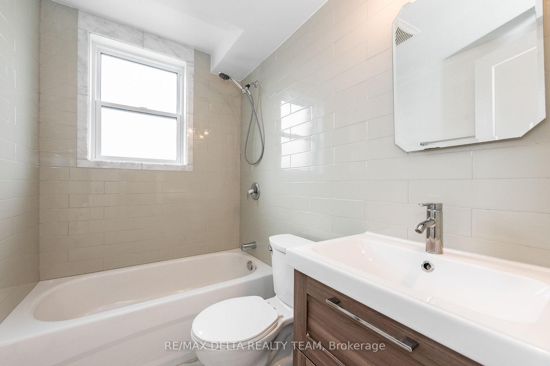 416 Dovercourt Avenue Unit 1 photo 10