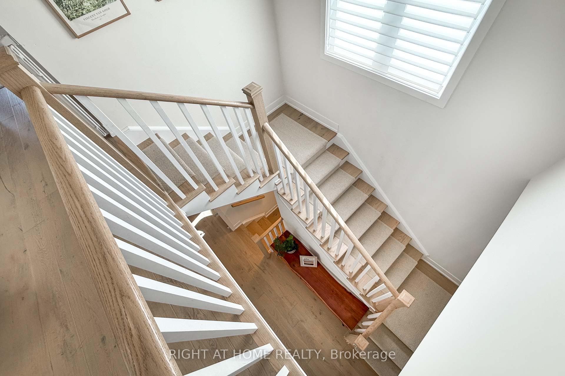 76 Boiton Street photo 22