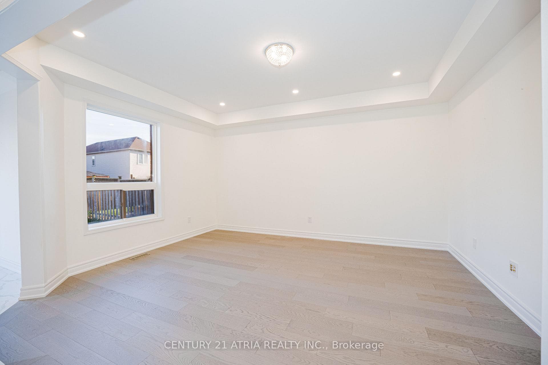 252 Sherwood Road photo 11