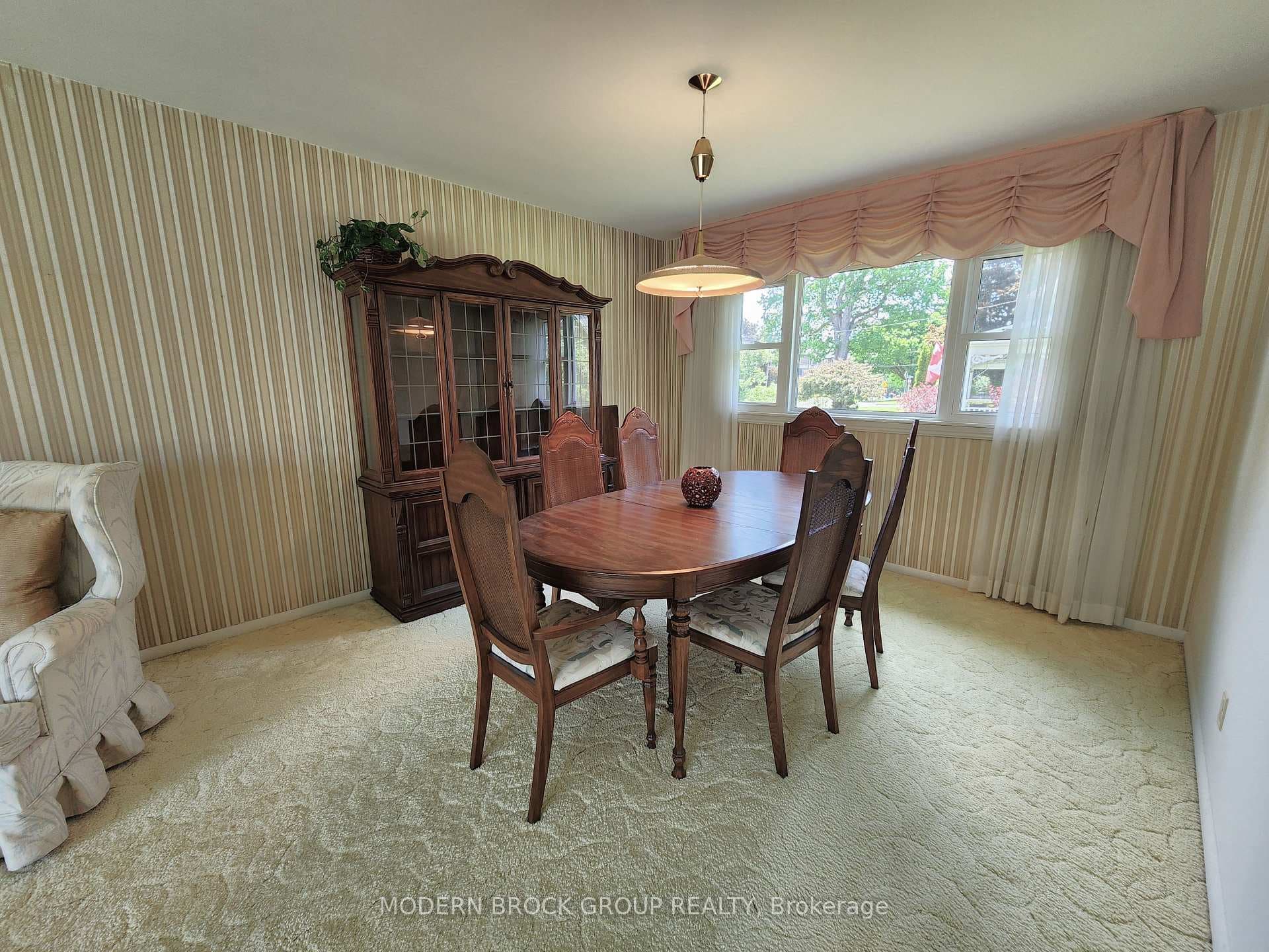 2 Woodlawn Place photo 17