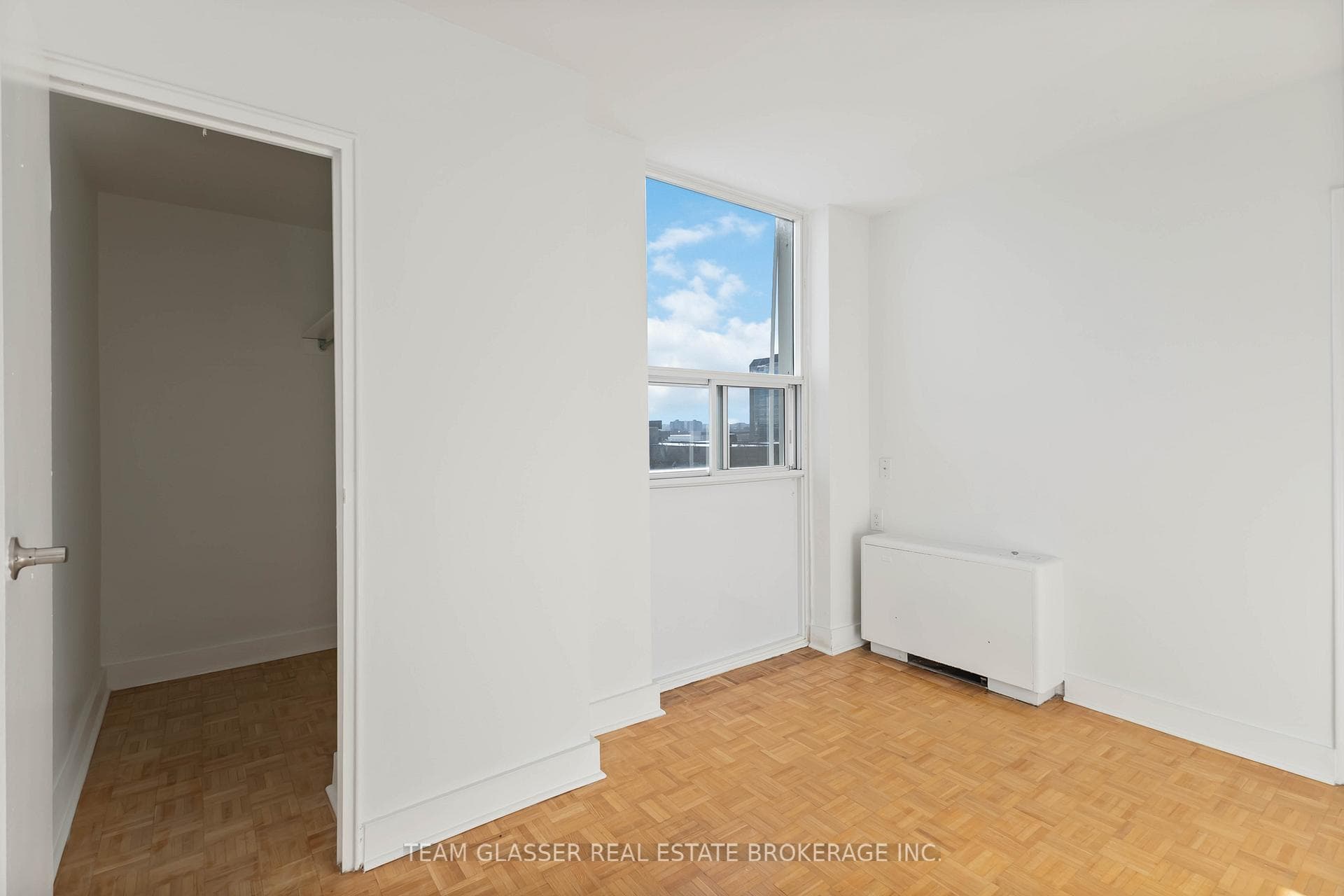 396 Queens Avenue Unit 801 photo 23