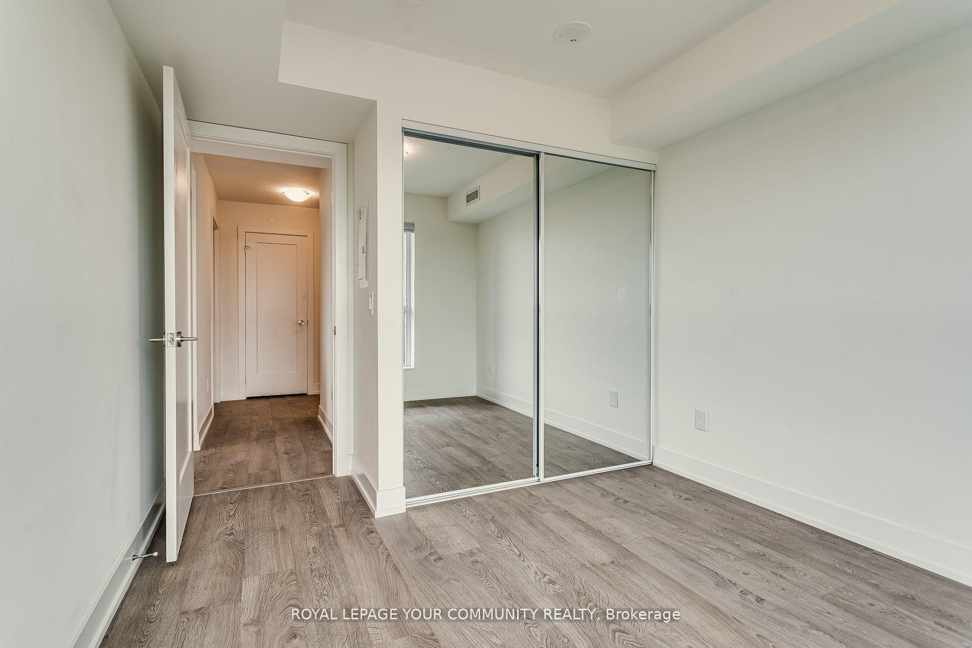 5 Mabelle Avenue Unit 2128 photo 24
