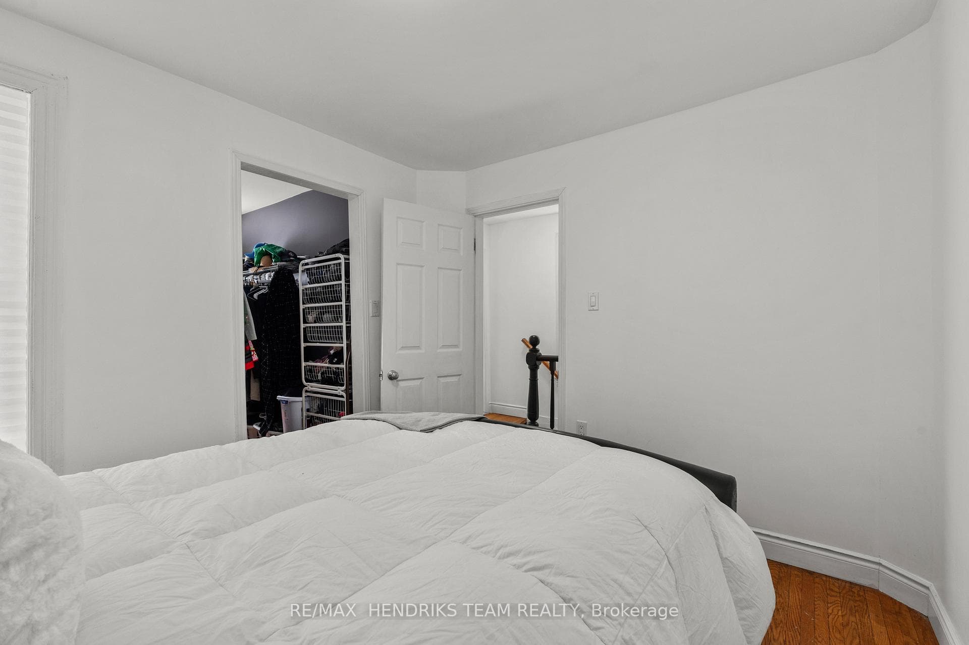 192 Wood Street photo 24