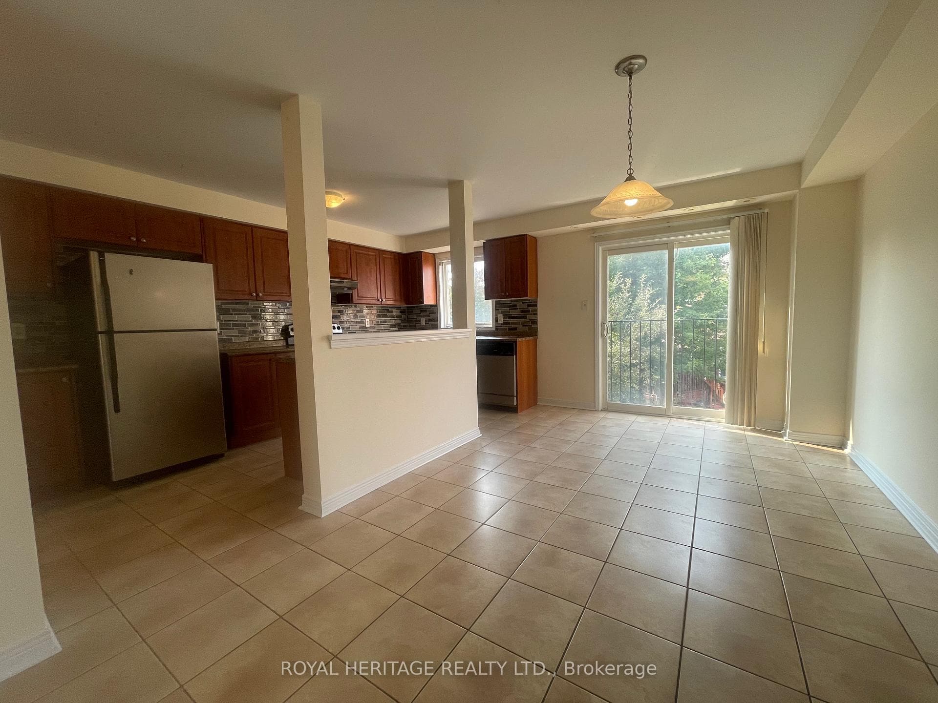 16 Pilkington Drive photo 6