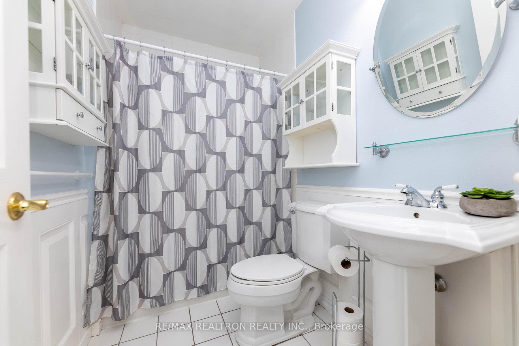 1121 Timberland Crescent photo 33