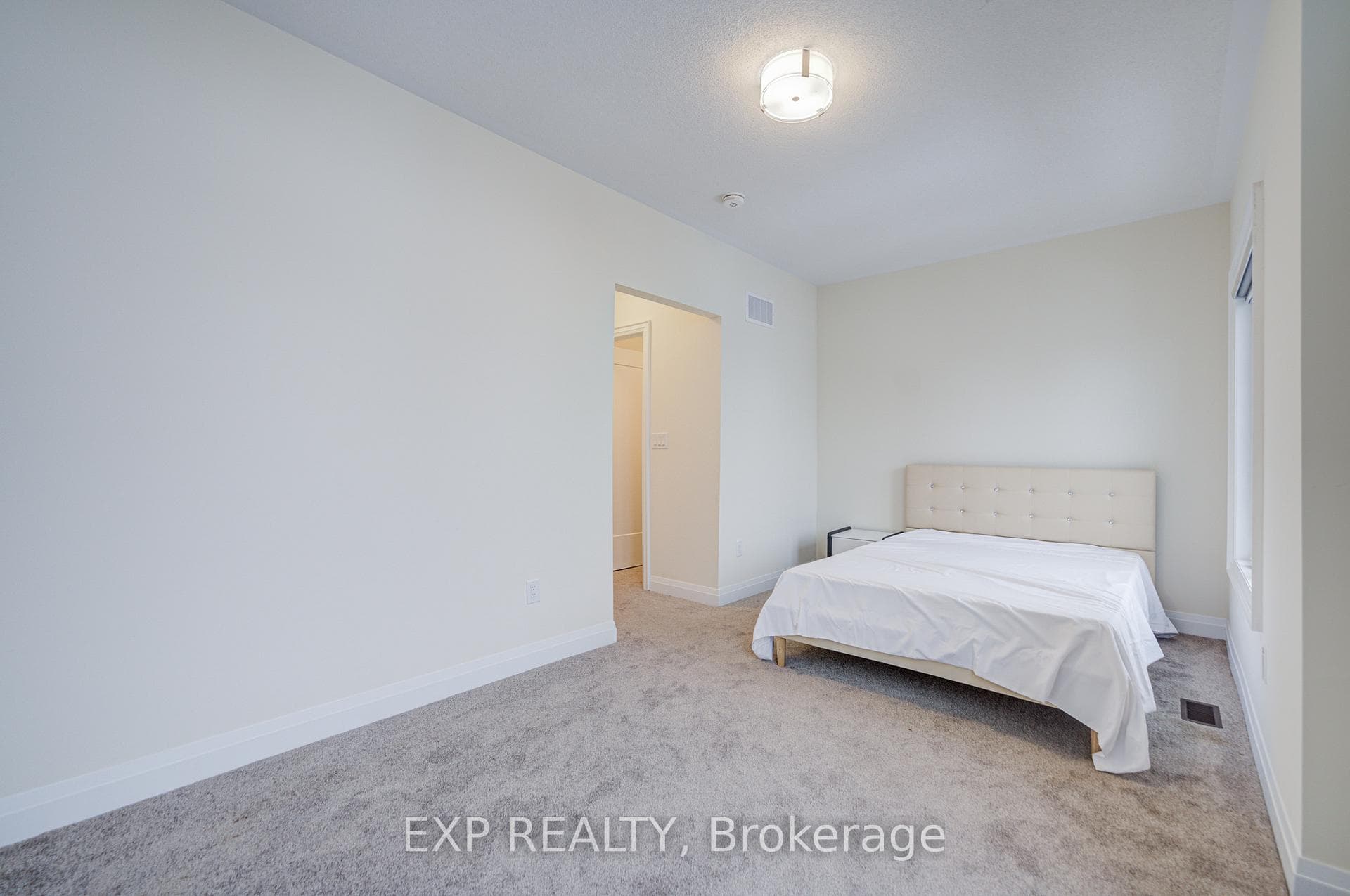 4255 Major Mackenzie Drive photo 33