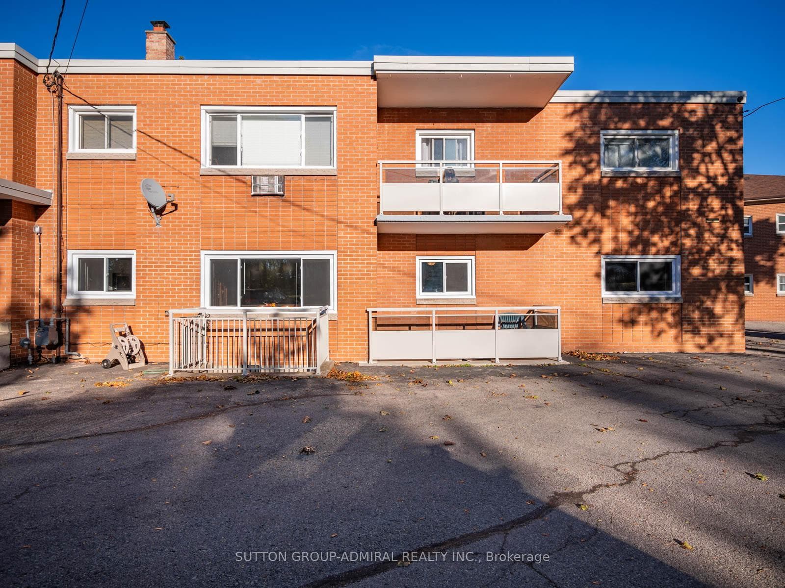 1 Sunnylea Crescent Unit 3 photo 33