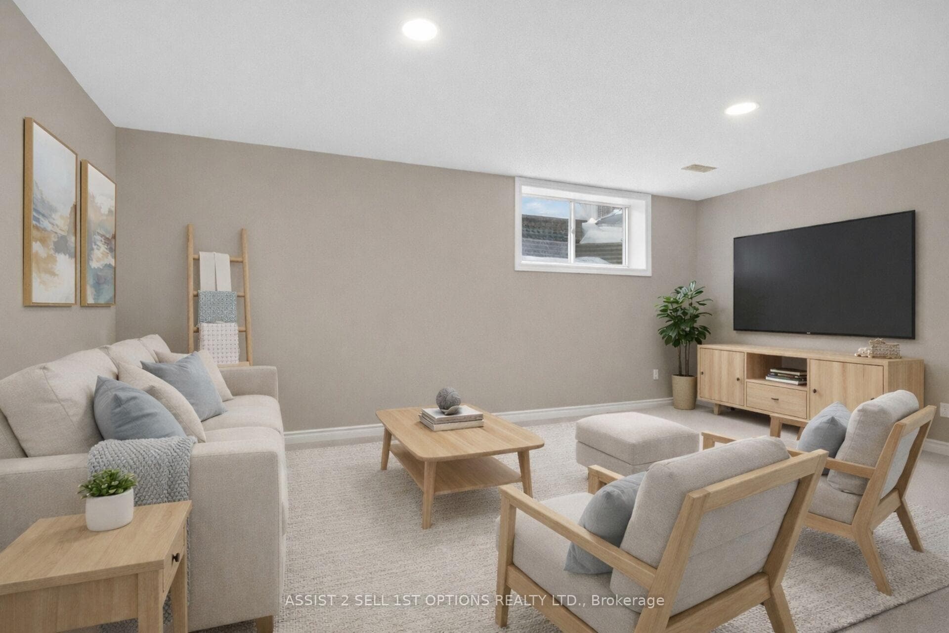 Large Rec Room w Newer Carpet