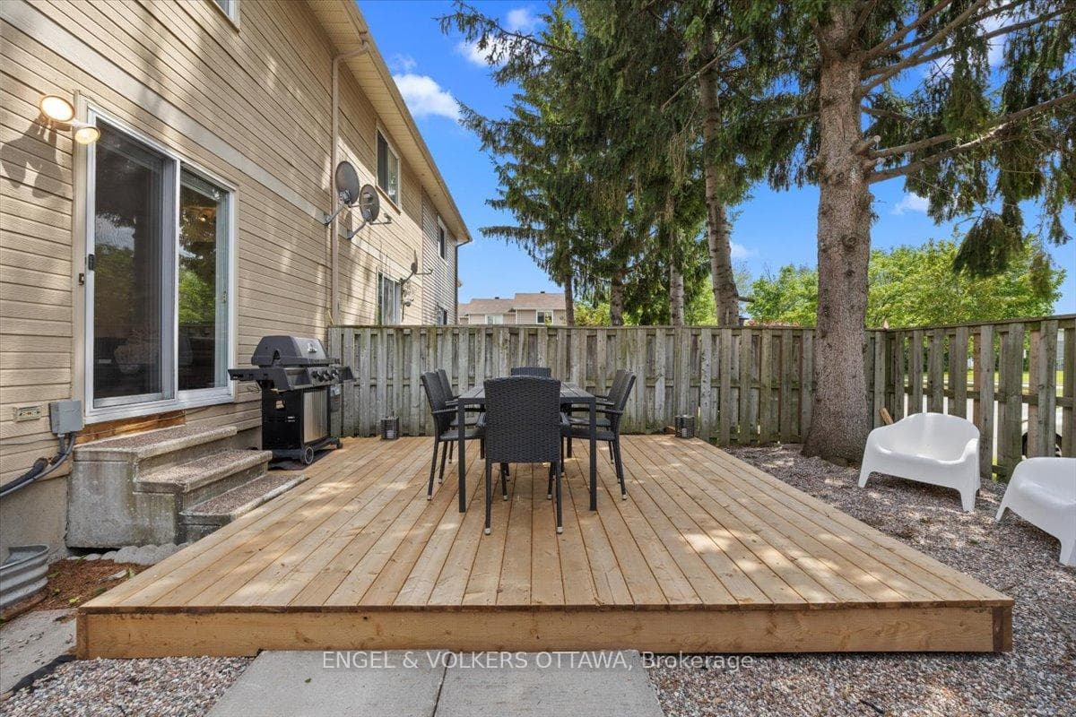 956 Cookshire Crescent Unit 54 photo 14