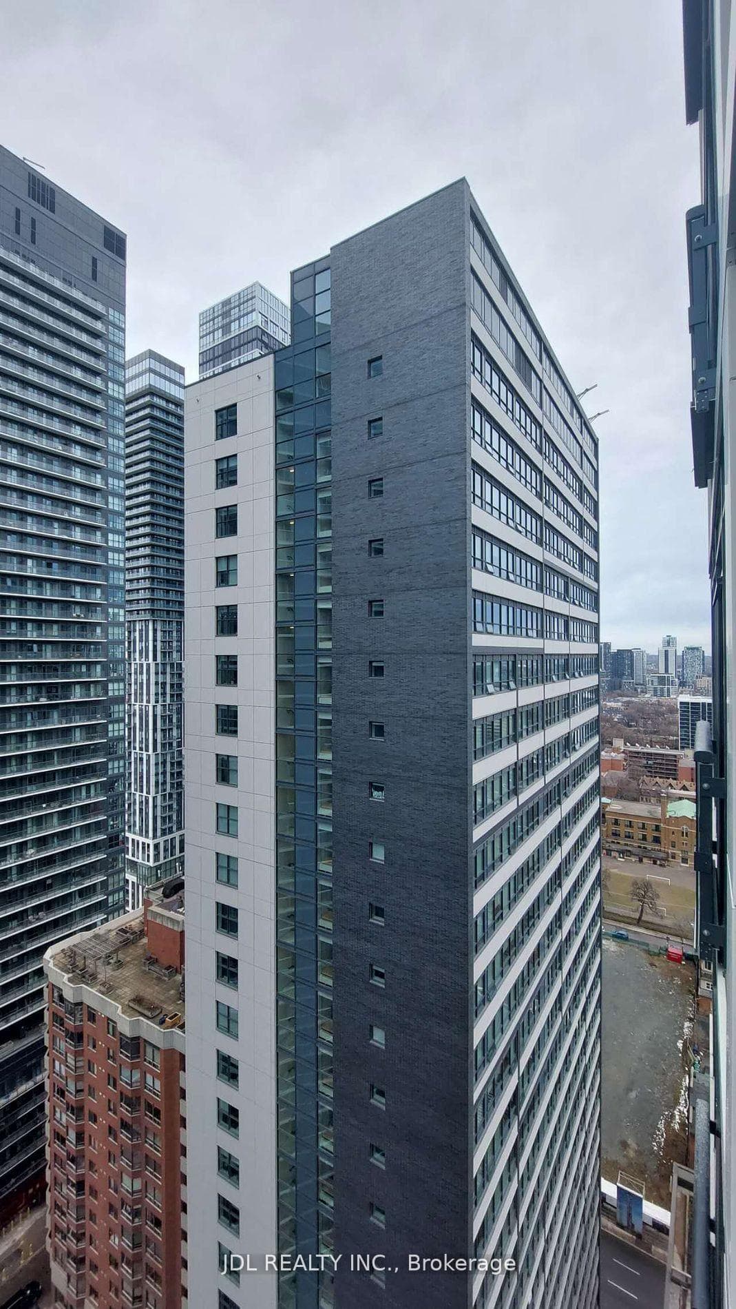 65 Mutual Street Unit 3007 photo 10