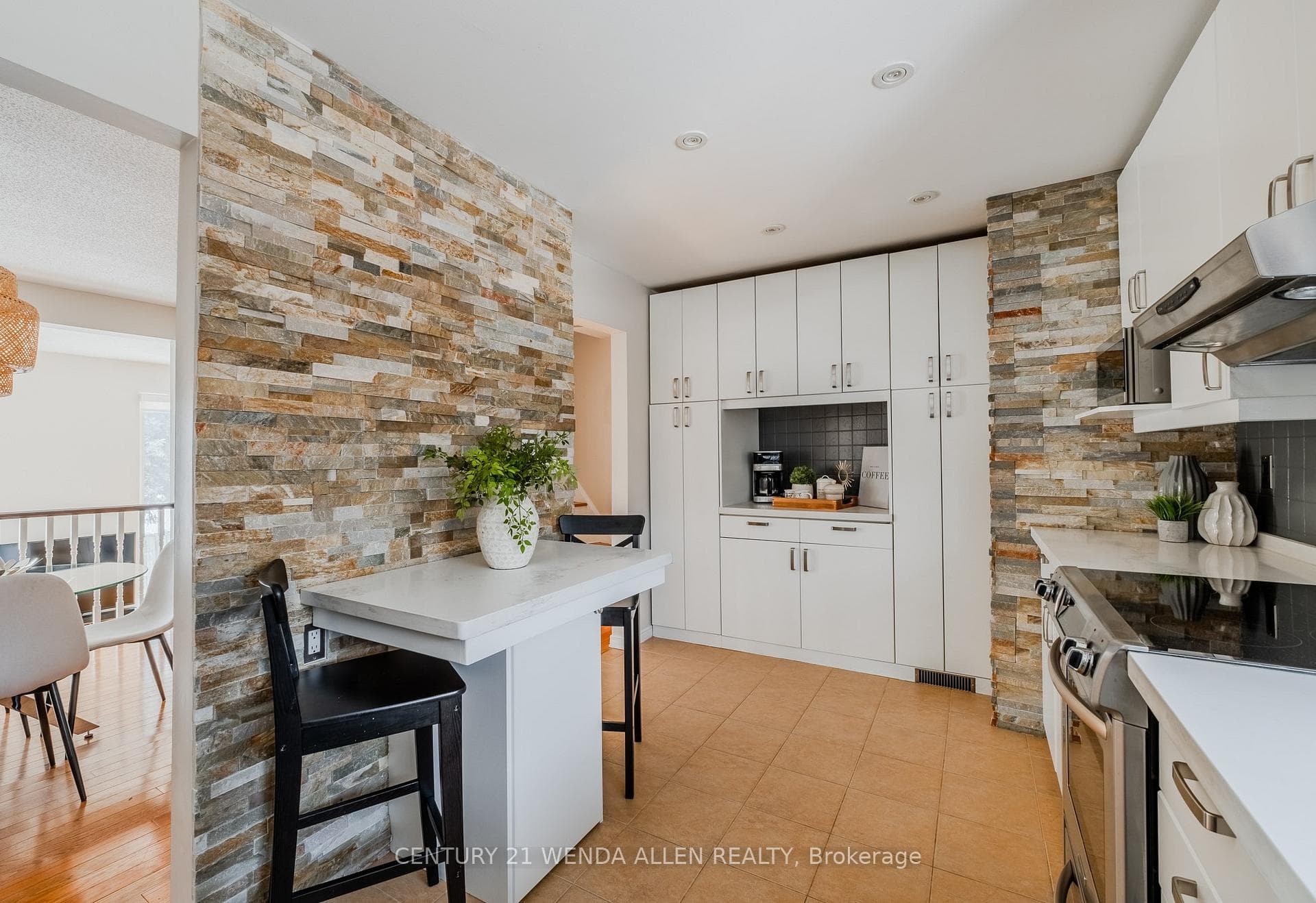 3395 Cliff Road Unit 102 photo 15