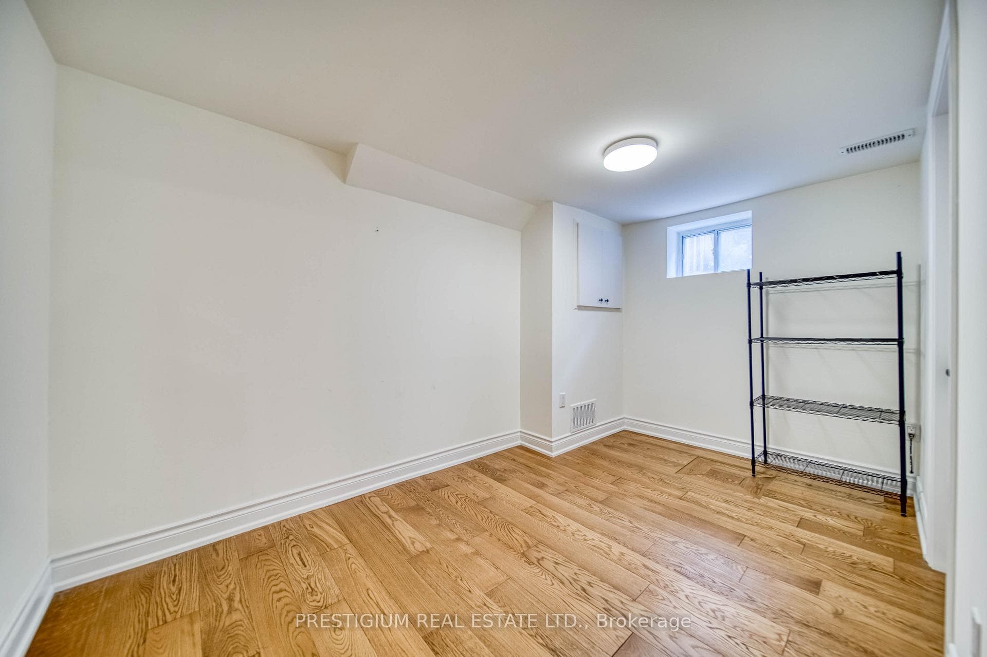 12 Collinson Boulevard photo 25