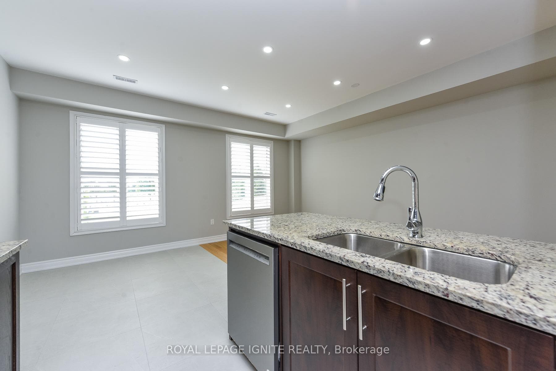 52 Harpreet Circle photo 24