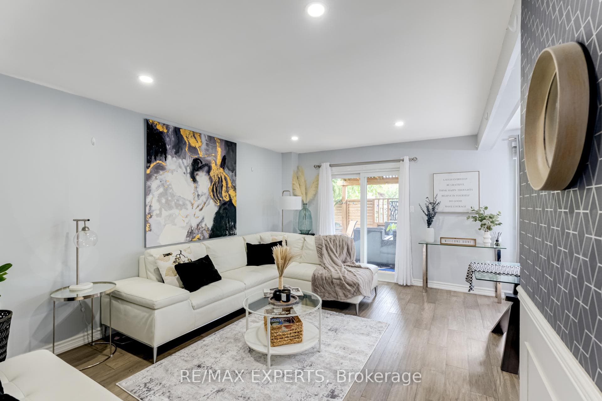 73 Mullen Drive photo 4