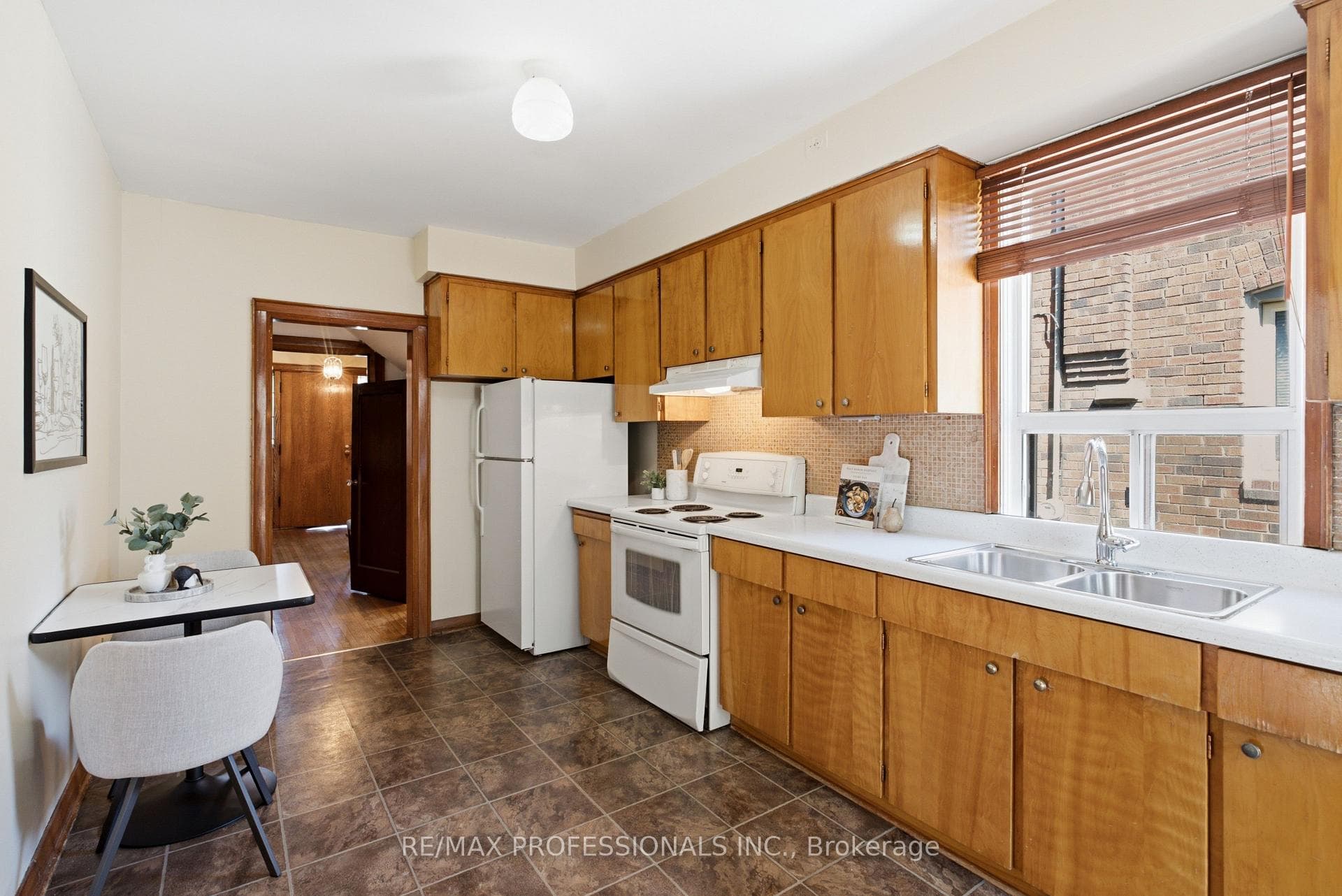 45 Glendonwynne Road photo 17