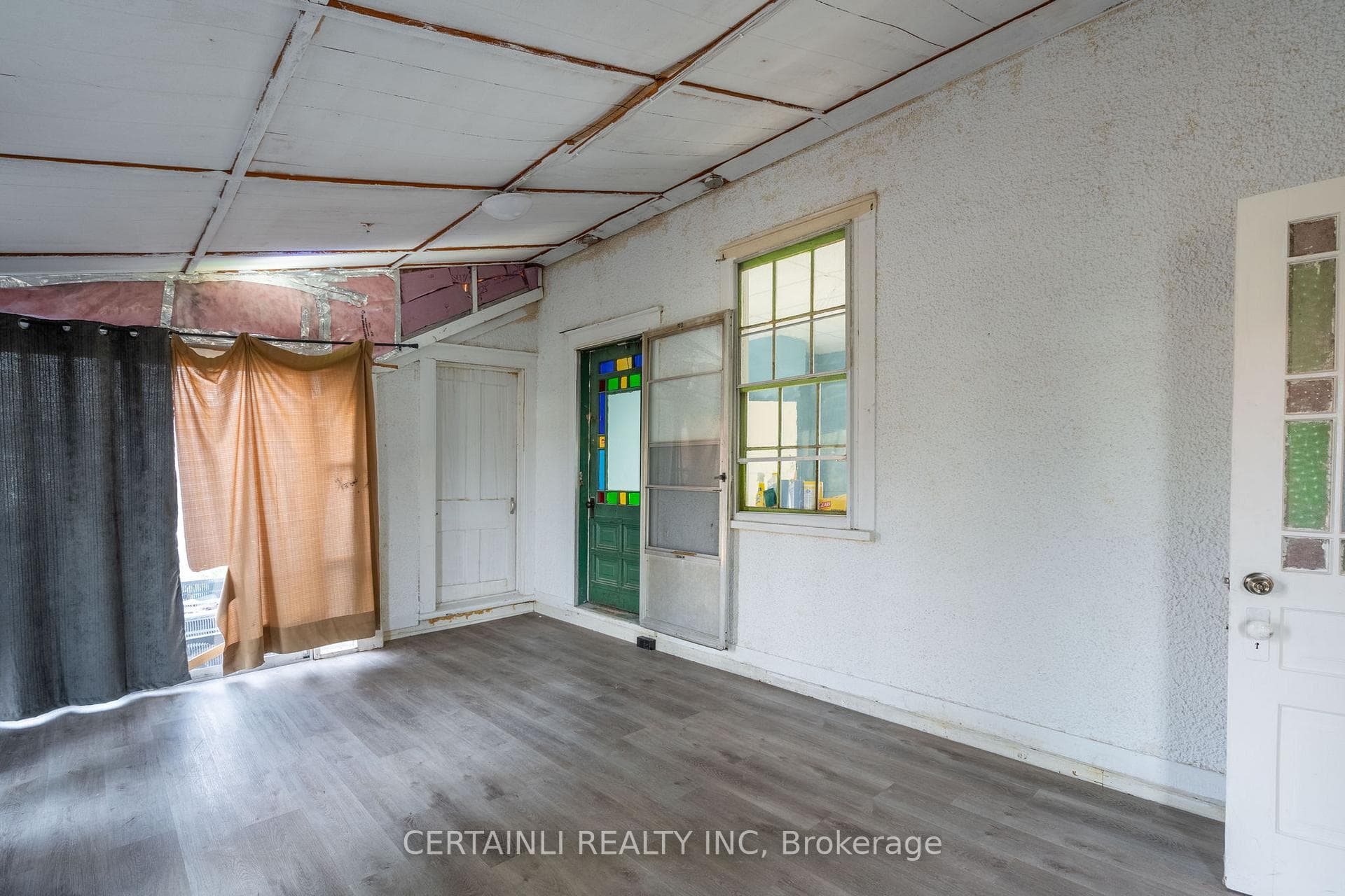 150 Rectory Street photo 5