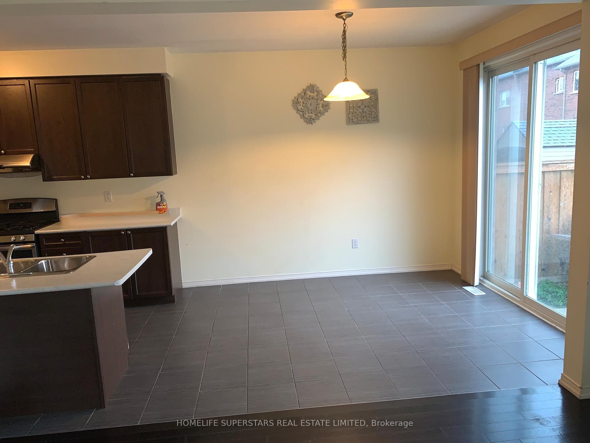 72 Loftsmoor Drive Unit Upper photo 7