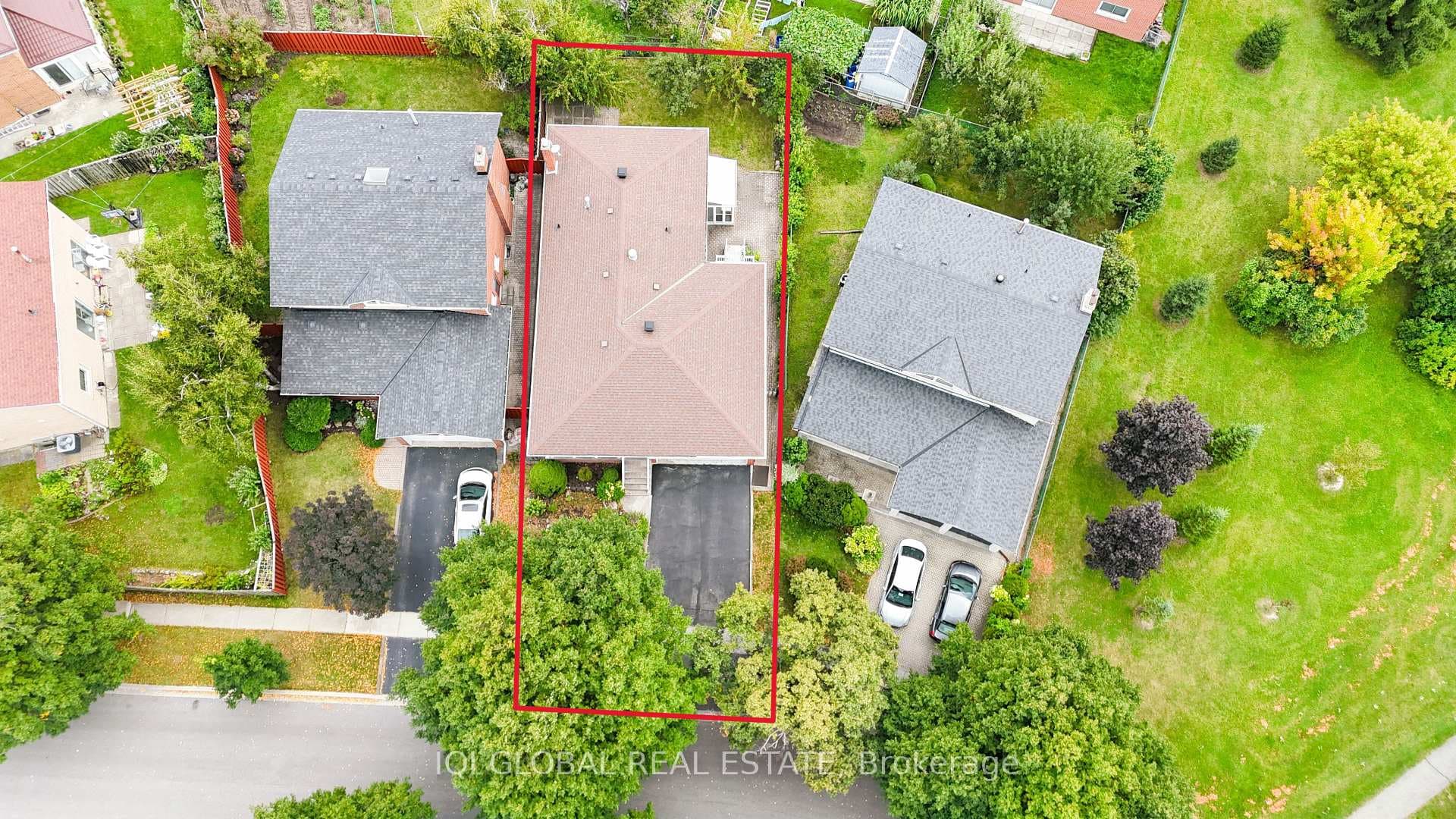 105 Empringham Crescent photo 28