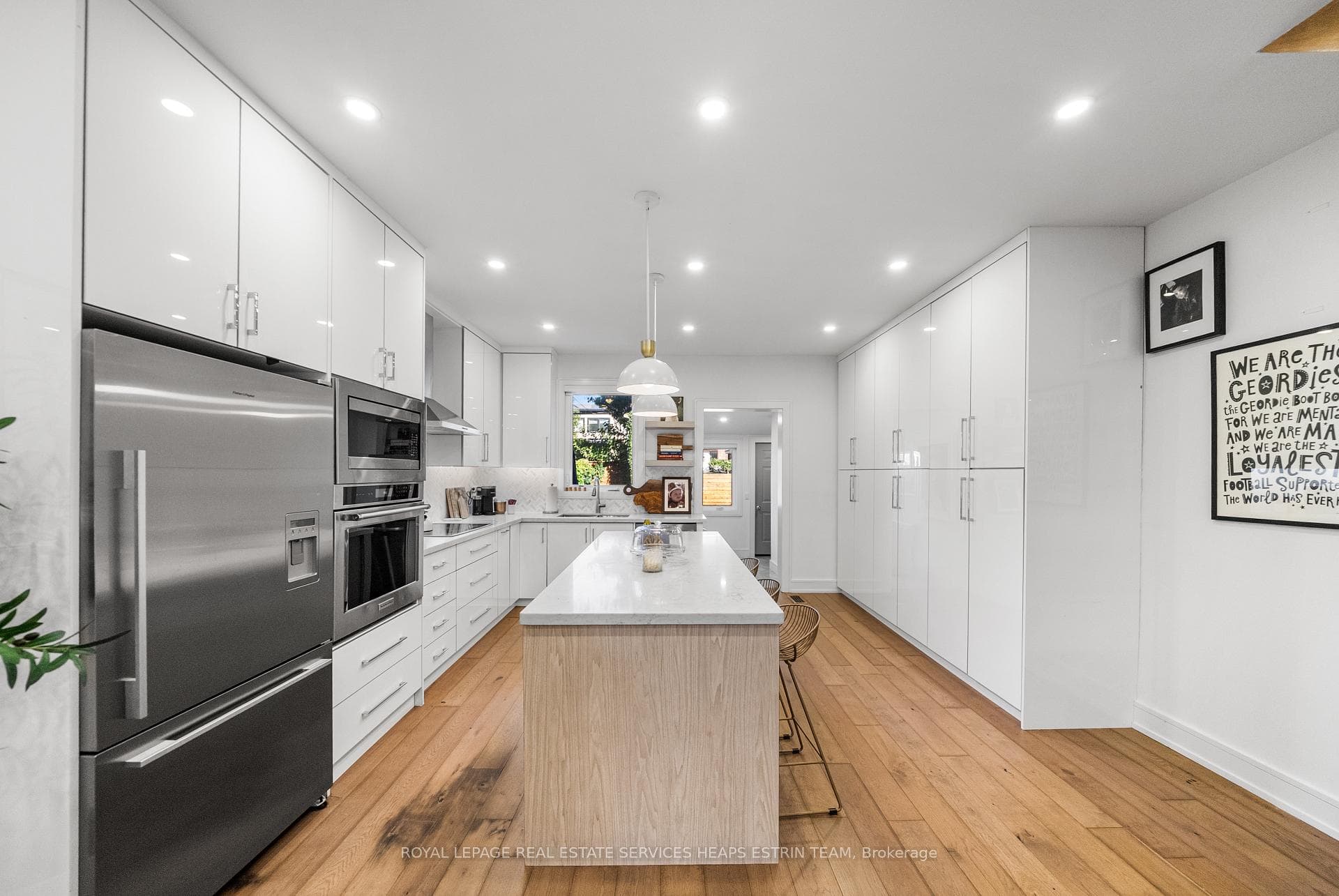 72 Harcourt Avenue photo 15