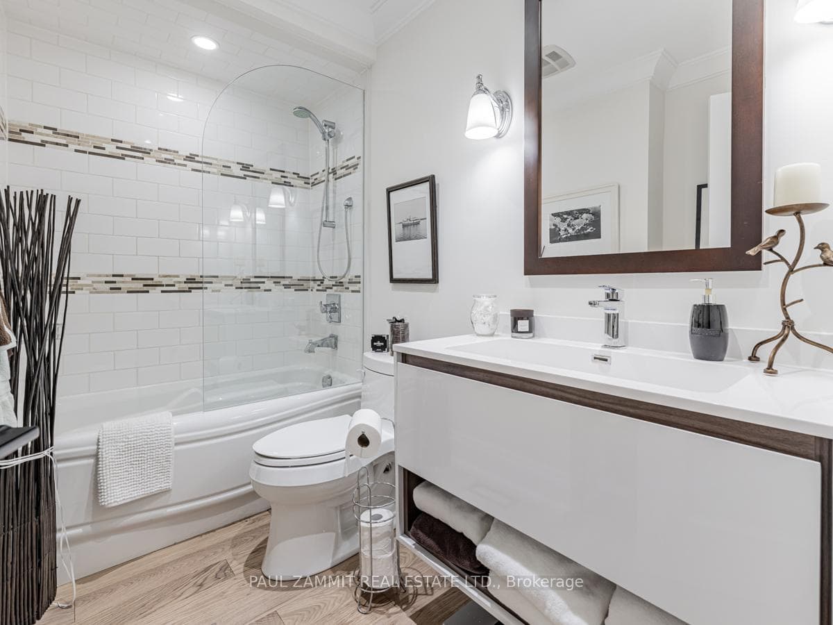 317 Lonsdale Road Unit 1B photo 15