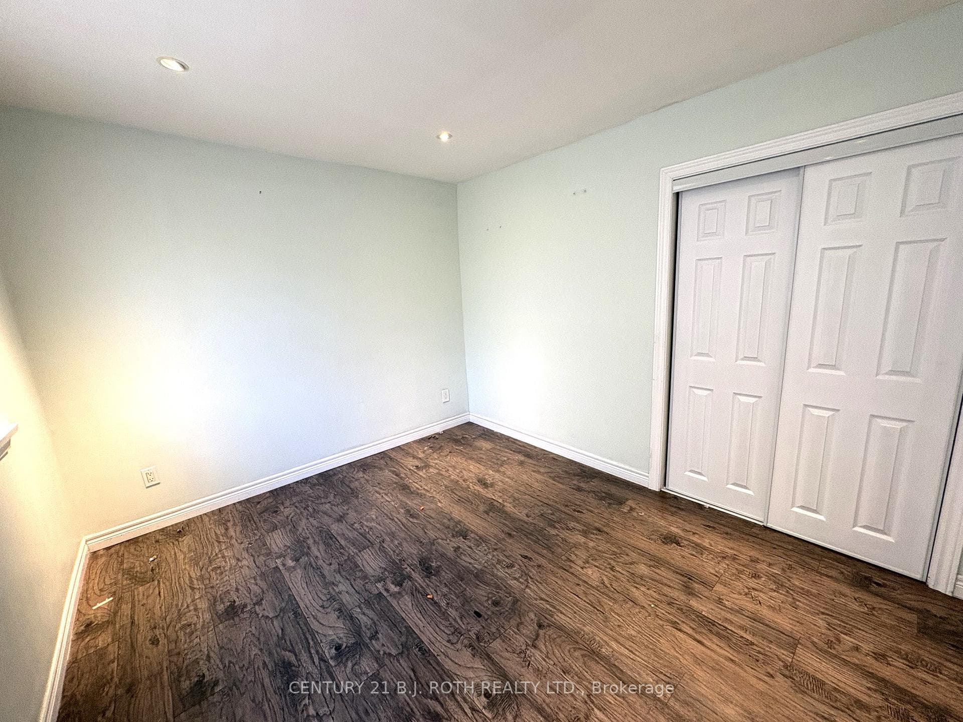 288 RIVER Road photo 5