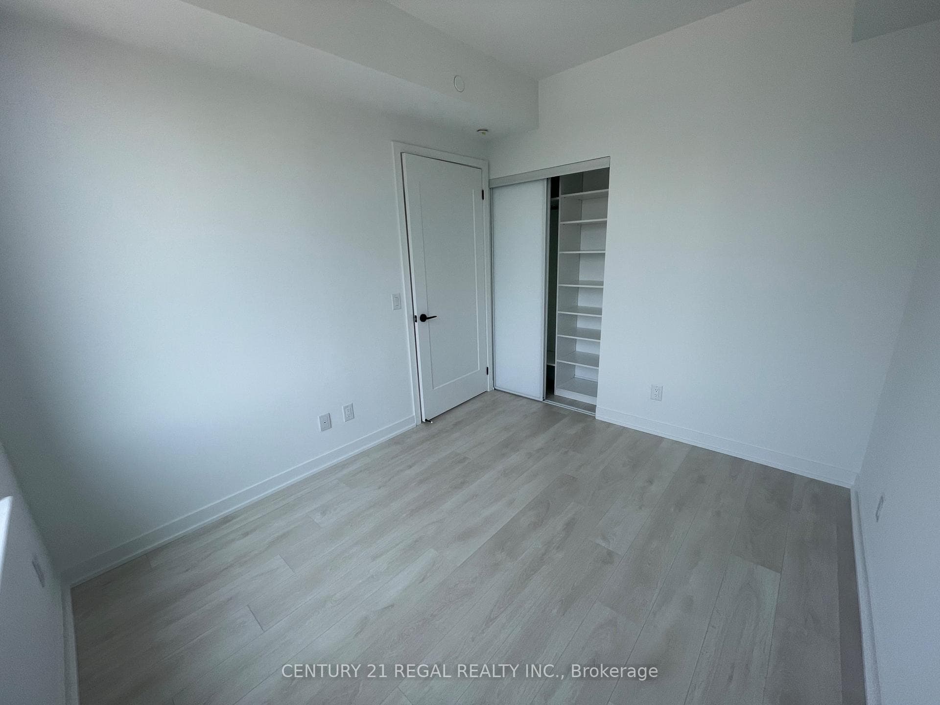 5 Defries Street Unit 1806 photo 6
