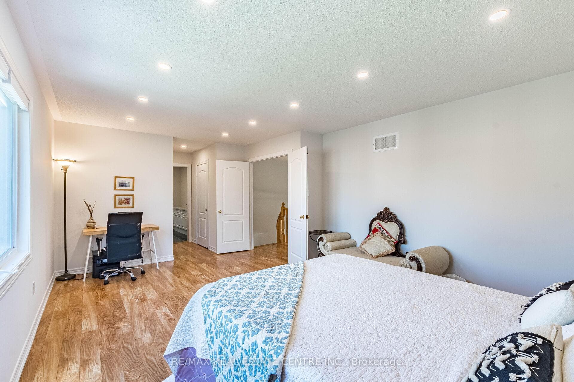 5343 Russell View Road photo 17