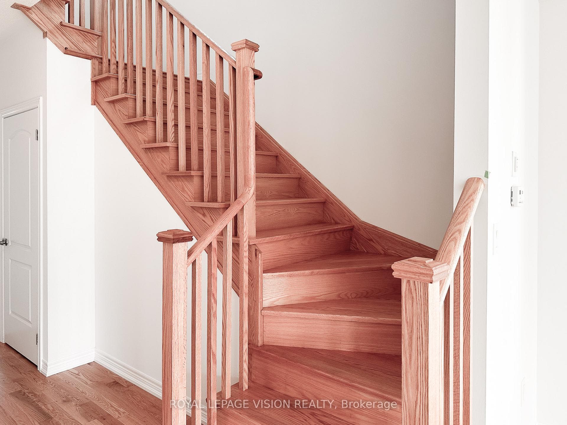 21 Sorbara Way photo 7