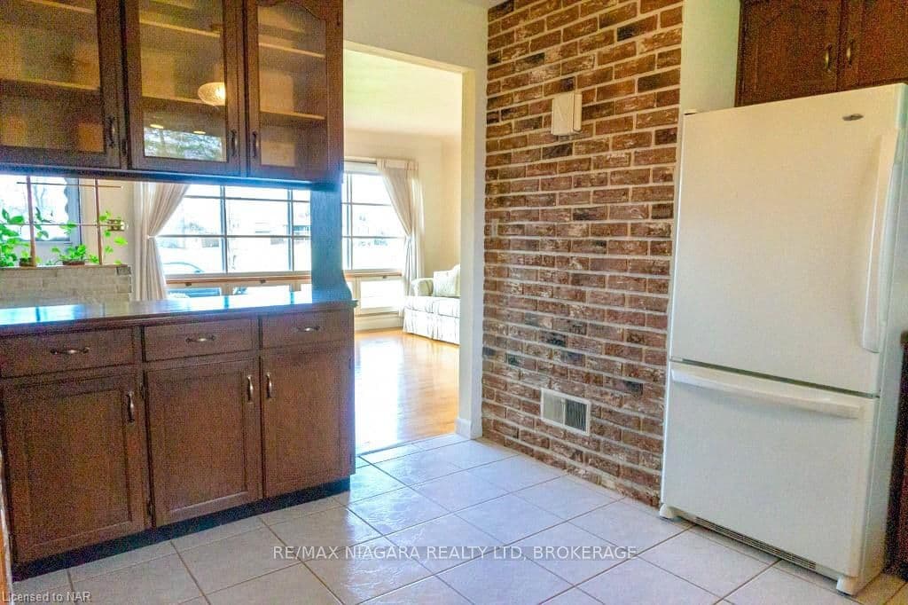 8772 SODOM Road photo 11
