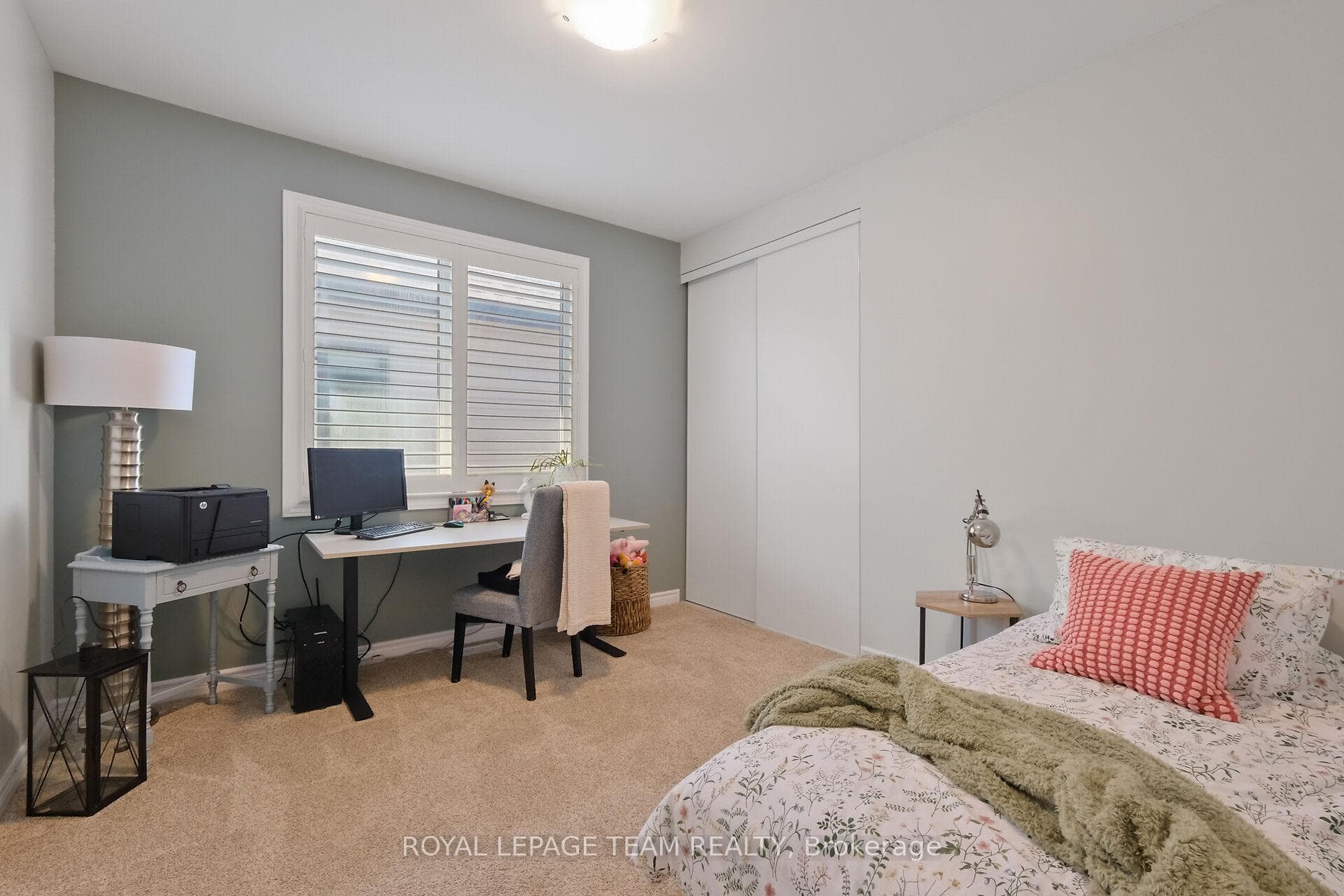 194 Kimpton Drive photo 36