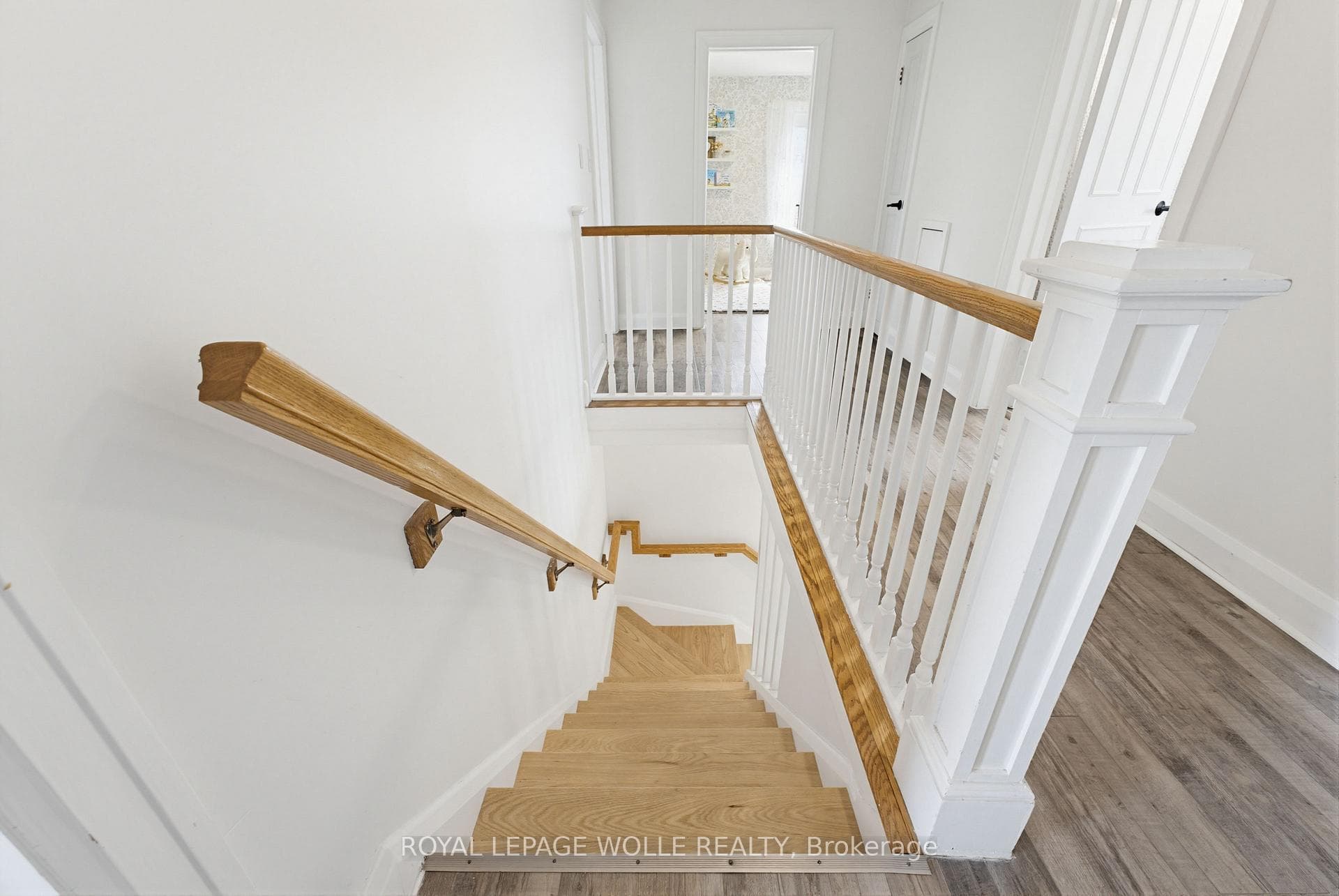 3623 Nafziger Road photo 21