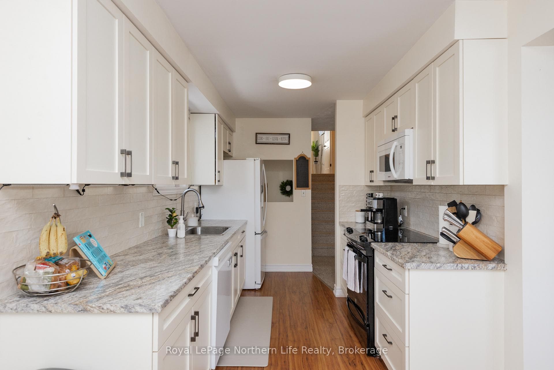 47 Harris Drive photo 14