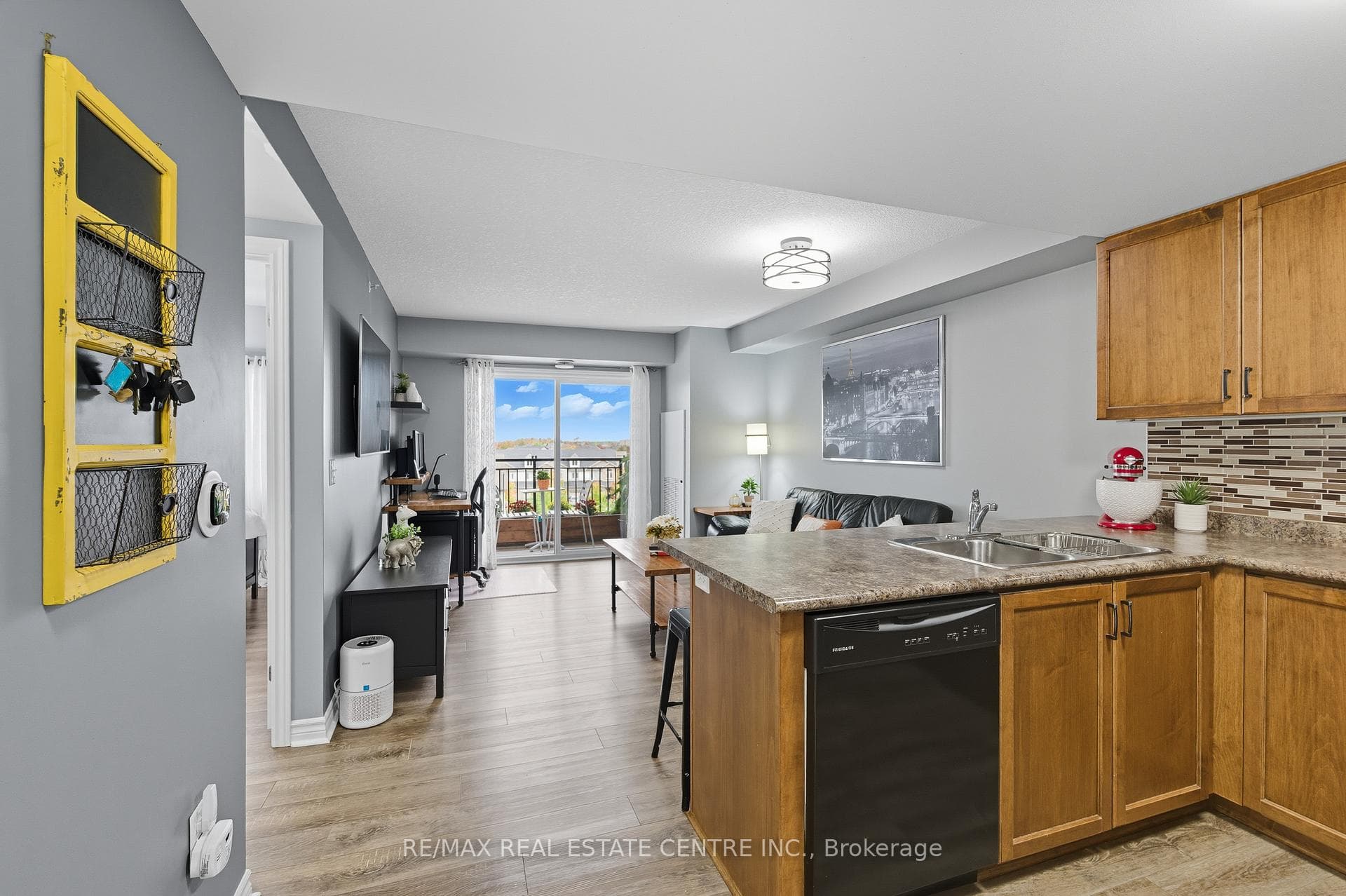 67 Kingsbury Square Unit 411 photo 14